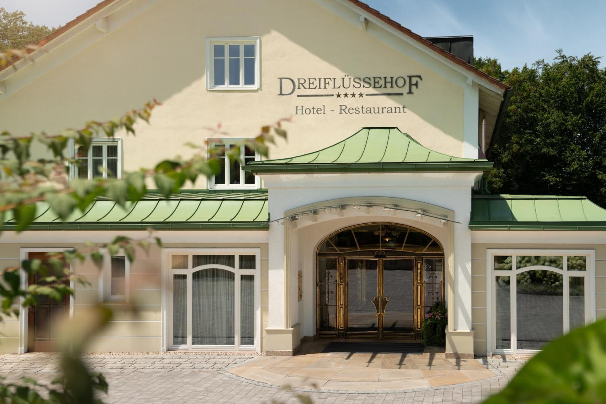 Hotel Dreifluessehof Passau Eksteriør bilde